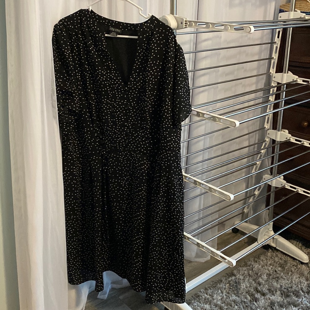 City Chic XL/22 navy blue with white polka dots short sleeves mid length dress